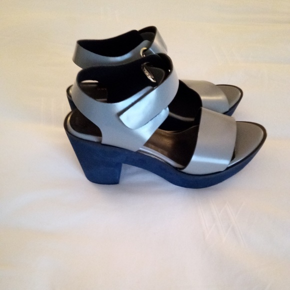 All Black Platform Sandals - Picture 2 of 3